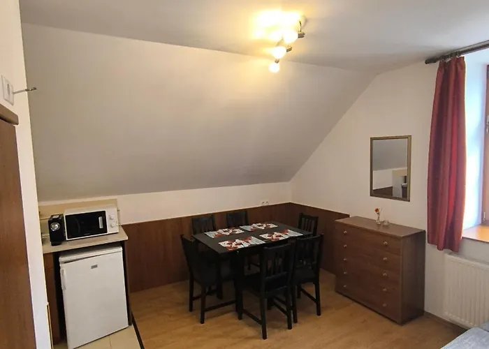 Luef * Moenichkirchen